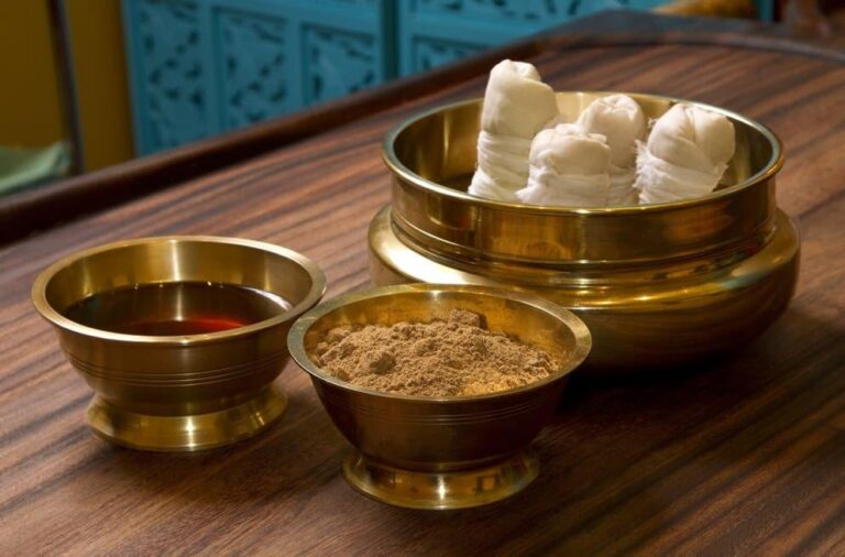 aroma oil massage