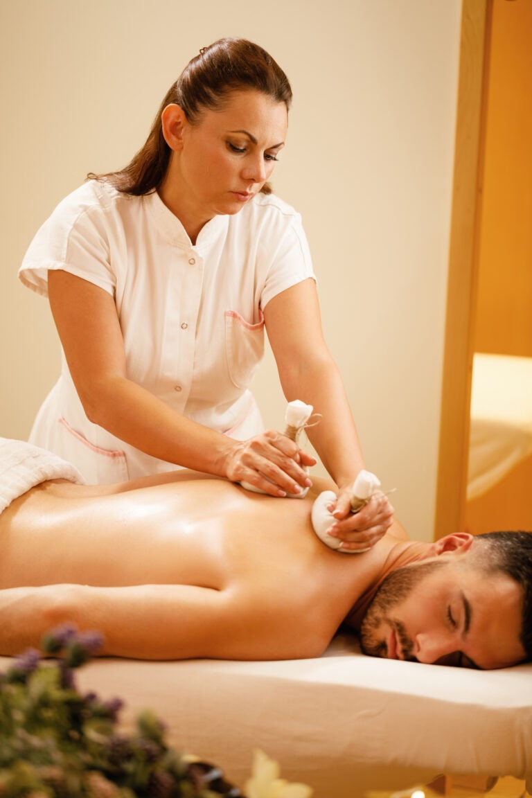 Back and Shoulder Massage spa